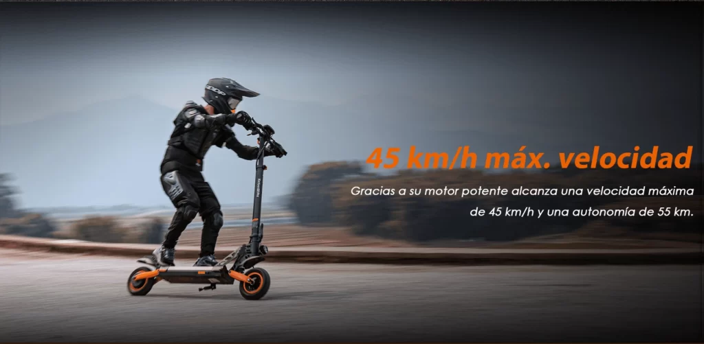 hombre con patinete electrico